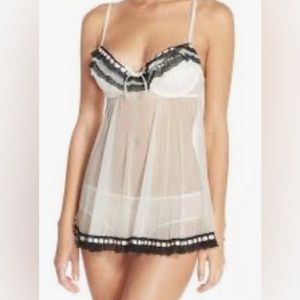 NWT: 2 piece black & white lingerie set